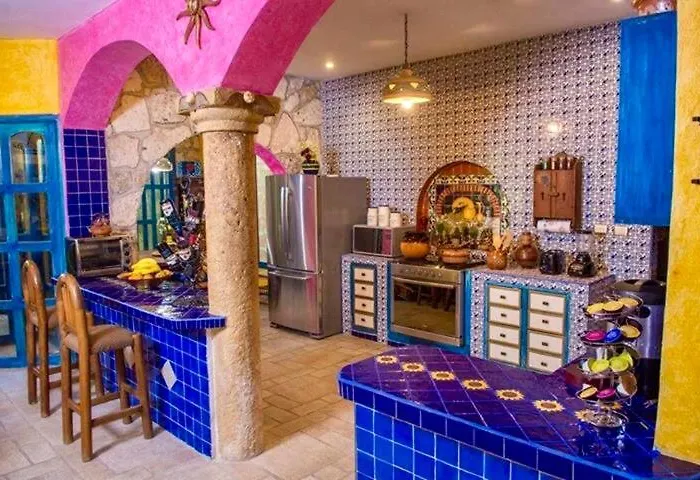 Your Mexican Hacienda Swimming Pool Jacuzzi & Spa Pousada *